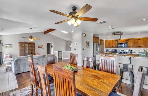 Austin House | Hill Country Retreat Hot Tub, Weddings, Sleeps 14!