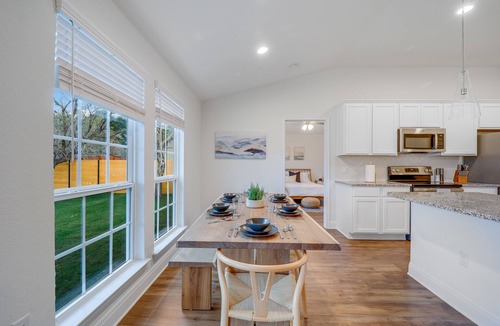 Lago Vista House | Hill Country Retreat | Hot Tub | Fire Pit