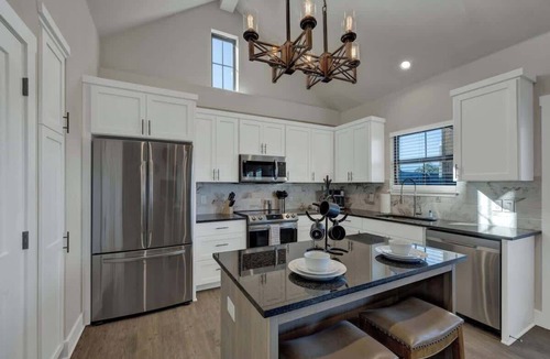 Fredericksburg Condo | Hill Country Wine Hideaway