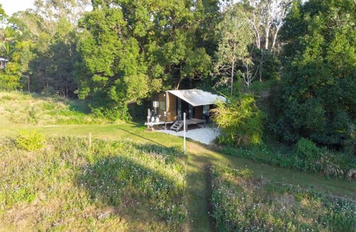 Perwillowen House | Hill Creek Tiny House 3 by Tiny Away