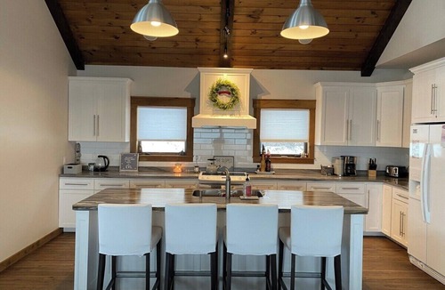 Ellicottville Ski Chalet | Hill Haus Ellicottville Chalet and Barrel Sauna!