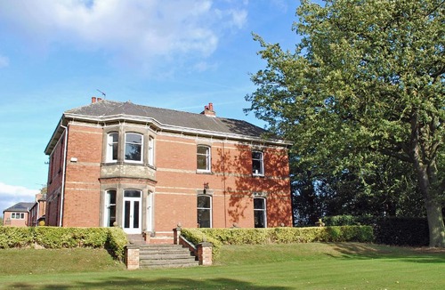 Swarkestone House | Hill House