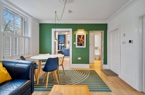 South Richmond Apartment | Hill Rise