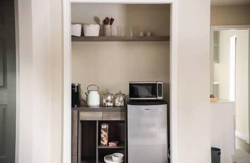 Sunset House | Hill Road studio close to Downtown Boise