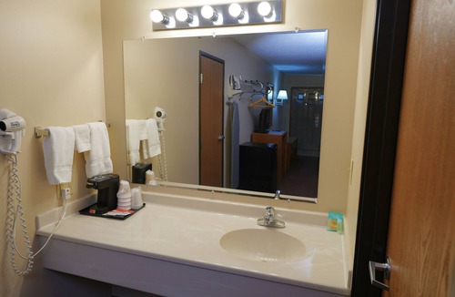Osmond Hotel | Hill Street Inn