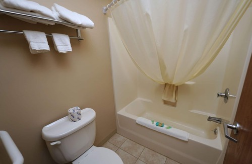 Osmond Hotel | Hill Street Inn