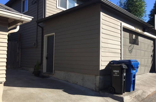 Queen Anne Apartment | Hill Top Flat with Parking