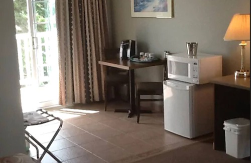 Grand Falls Hotel | Hill Top Motel & Restaurant