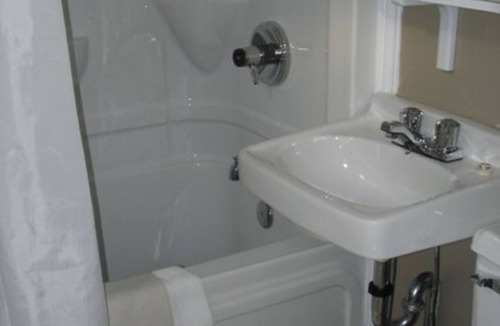 Grand Falls Hotel | Hill Top Motel & Restaurant