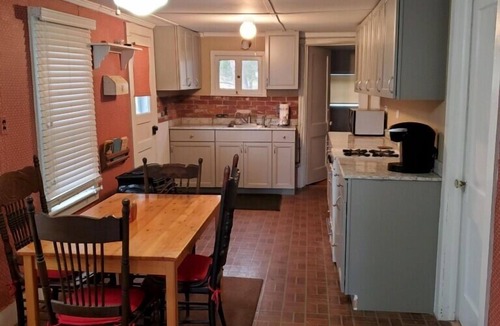 Chippewa Bay House | Hill Top River Retreat