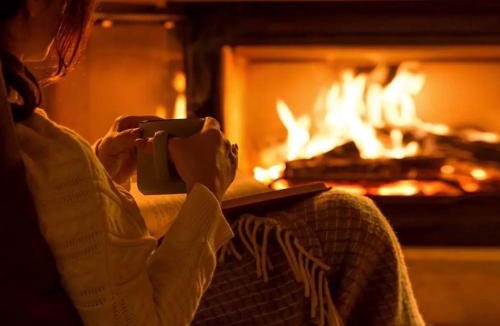 Uruti House | Hill top view farm stay