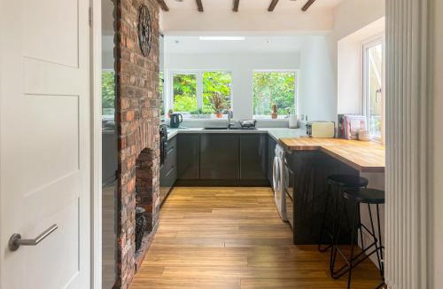 Aberbeeg House | Hill View