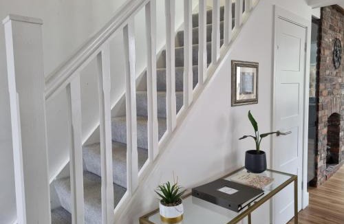 Aberbeeg House | Hill View