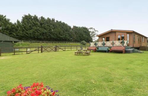 Wareham House | Hill View, Lilac Lodge