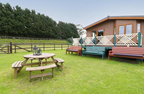 Wareham House | Hill View, Lilac Lodge