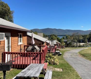 Lake George Resort | Hill View Motel and Cottages
