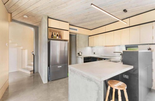 Wangaratta Forward House | Hill View Summary: Ex