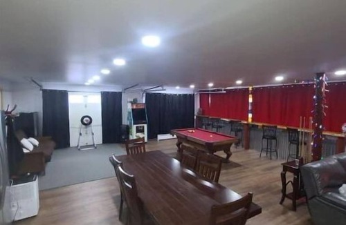 Equinunk Apartment | Hillbilly Haven