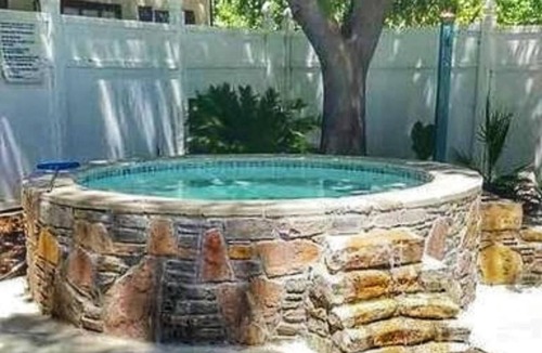 Kingsland Condo | HillCountryGetaway*FullyEquippedKitchen*BoatSlip*