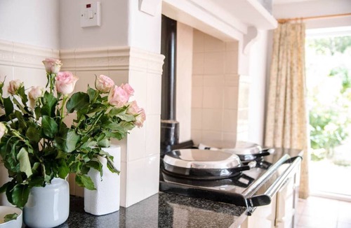 Aldeburgh House | Hillcrest- Aldeburgh