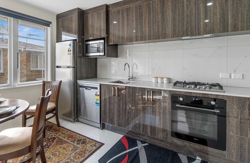 Hamilton House | Hillcrest Haven - Hamilton Holiday Home