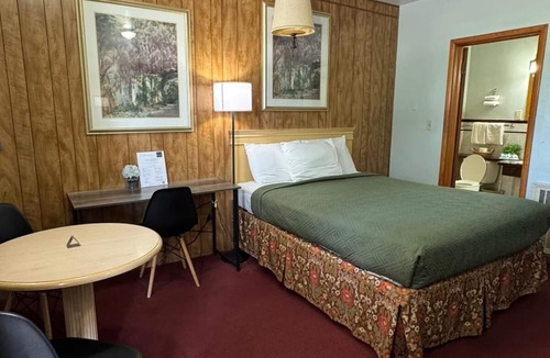 Norton Hotel | Hillcrest Motel