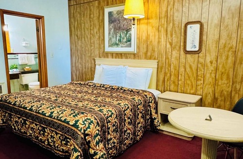 Norton Hotel | Hillcrest Motel