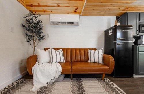 Jasonville House | Hillenbrand Hideaway