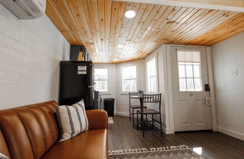 Jasonville House | Hillenbrand Hideaway