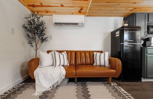 Jasonville House | Hillenbrand Hideaway