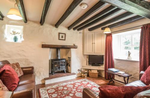 Bromlow House | Hillgate House