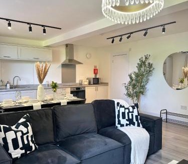 Offerton Apartment | Hillgate Loft