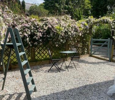 Saint Columb Major Ski Chalet | Hillhead Hideaway