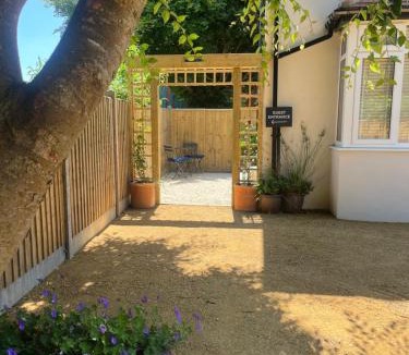 Barrow Gurney Apartment | Hillhouse