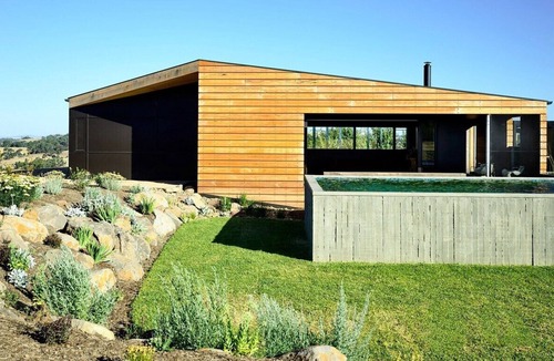 Metcalfe Cottage | HILLPLAINS COTTAGE - 100% OFF-GRID LUXURY