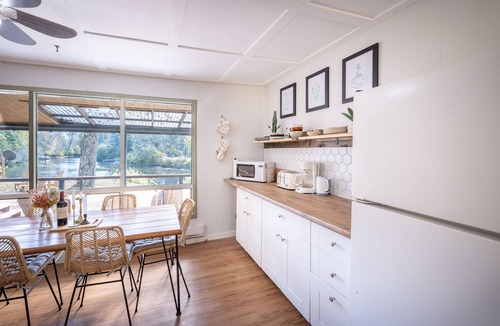 Irondale Cottage | Hills Haven Luxury Cottage - Minden Hills Escape for the Nature Enthusiast