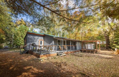Minden Hills House | Hills Haven - Luxury Riverfront Cottage