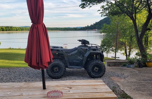 Waverly House | Hills of Lake White nThe perfect camping spot with all the amenities of home.