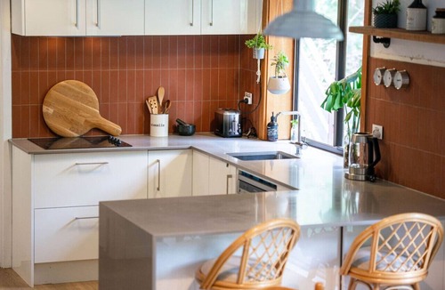 Aldgate House | Hills Serenity w/Private Creek