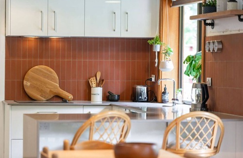 Aldgate House | Hills Serenity w/Private Creek