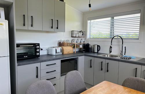 Karapiro Bed & Breakfast | Hills Vista Lodge