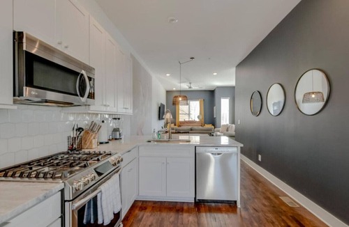 Hillsboro West End House | Hillsboro Escape | Rooftop Views | Sleeps 12