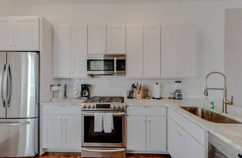 Hillsboro West End House | Hillsboro Escape | Rooftop Views | Sleeps 12