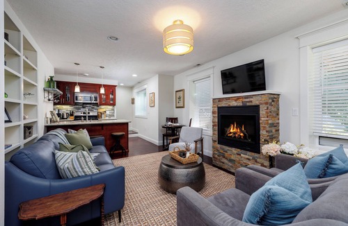 Bull Mountain Apartment | Hillshire Guest Suite Available Immediately