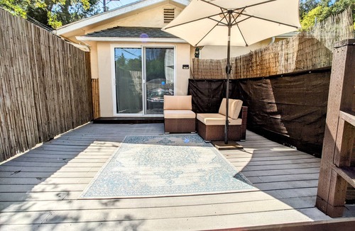 Beverly Glen House | Hillside 1BD 1BR house next to Bel Air, UCLA