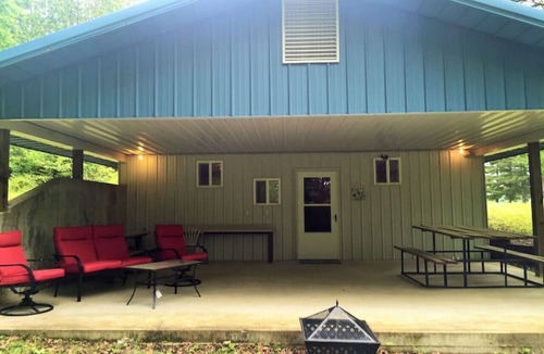 Annapolis Cabin | Hillside Cabin #1 Annapolis, MO Black River