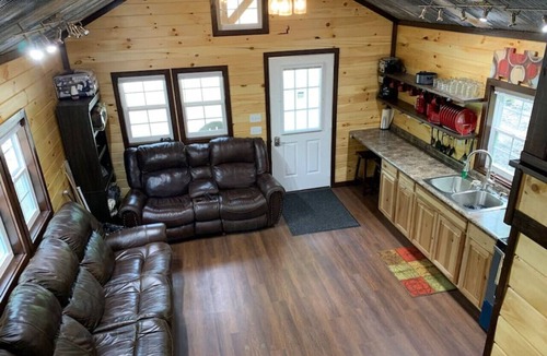 Annapolis Cabin | Hillside Cabin #4 Annapolis, MO Black River