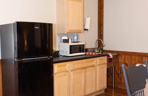 Helenwood House | Hillside Cabin at Gap Creek Cabins