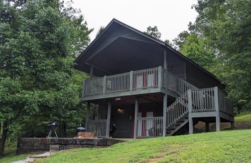 Helenwood House | Hillside Cabin at Gap Creek Cabins
