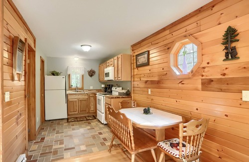Leeper Cabin | Hillside Cabin in Cook Forest
